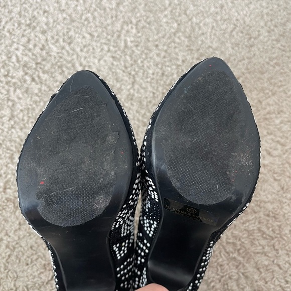 Shi heels - Picture 3 of 5